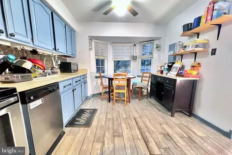 Entry Way - 6852 Carnation Cir, Frederick, MD 21703 photo 1 of 4