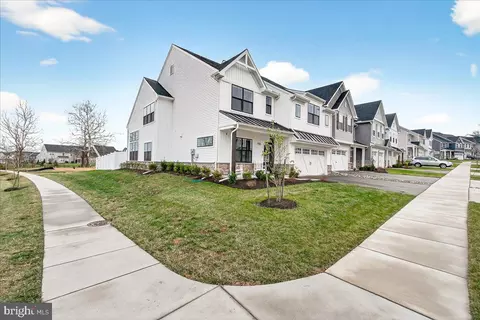2934 Fence Buster Ct, Frederick, MD 21702