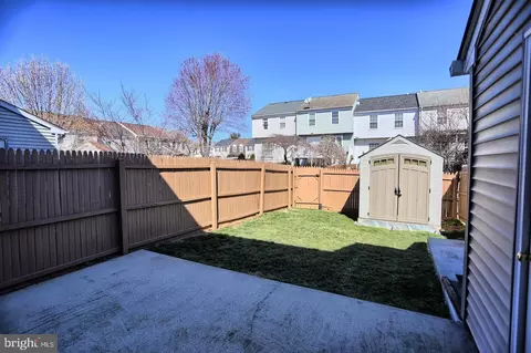 Exterior - 5737 Sunset View Ln, Frederick, MD 21703 photo 10 of 11