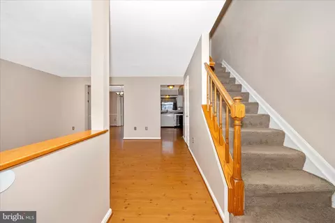Entry Way - 5737 Sunset View Ln, Frederick, MD 21703 photo 2 of 8