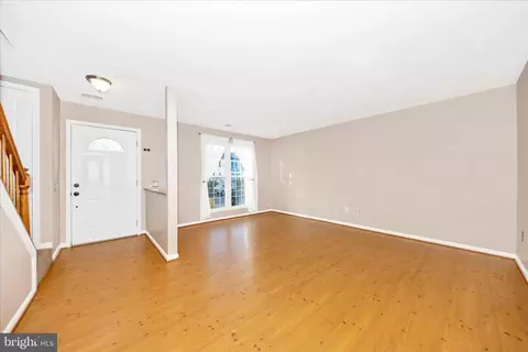 Living - 5737 Sunset View Ln, Frederick, MD 21703 photo 4 of 4
