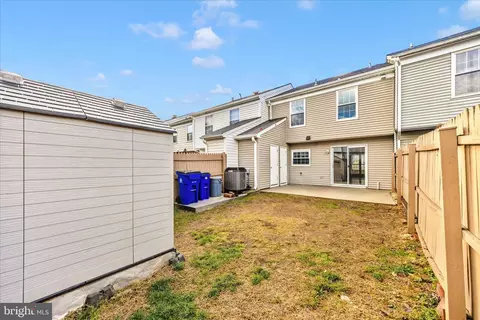Exterior - 5737 Sunset View Ln, Frederick, MD 21703 photo 8 of 11