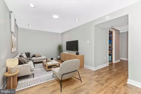 Living - 8204 Red Wing Ct, Frederick, MD 21701 photo 5 of 6