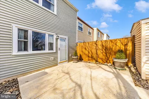Exterior - 6616 Pebble Ct, Frederick, MD 21703 photo 10 of 10