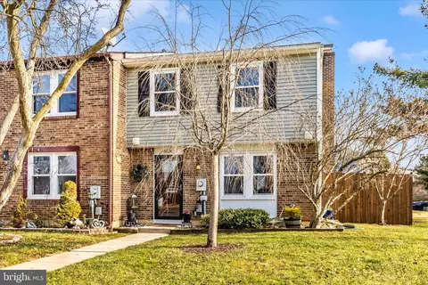 Exterior - 6616 Pebble Ct, Frederick, MD 21703 photo 2 of 10