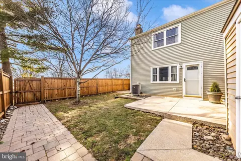 Exterior - 6616 Pebble Ct, Frederick, MD 21703 photo 6 of 10