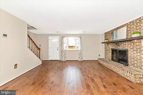 Living - 6616 Pebble Ct, Frederick, MD 21703 photo 4 of 5