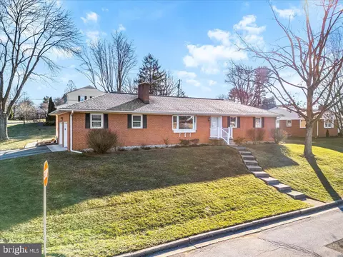 100 Lombardy Dr, Middletown, MD 21769