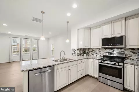Kitchen - 6415 Alan Linton Blvd E, Frederick, MD 21703 photo 4 of 4