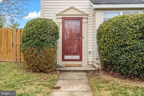 609 Hollowstone Rd, Frederick, MD 21703 photo 2