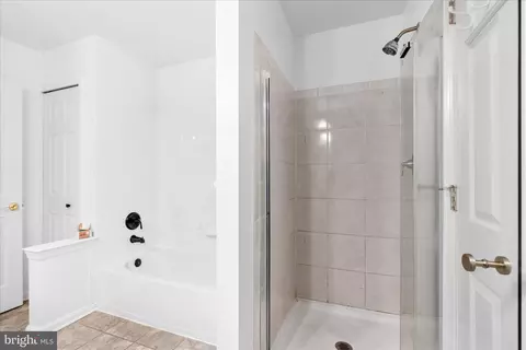 609 Hollowstone Rd, Frederick, MD 21703 photo 28