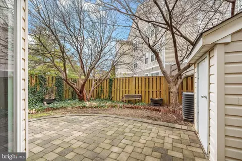 609 Hollowstone Rd, Frederick, MD 21703 photo 32