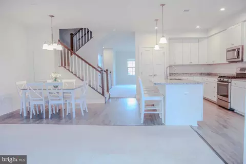 Entry Way - 6020 Forum Sq, Frederick, MD 21703 photo 4 of 4