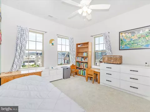 Bedroom - 6020 Forum Sq, Frederick, MD 21703 photo 5 of 9