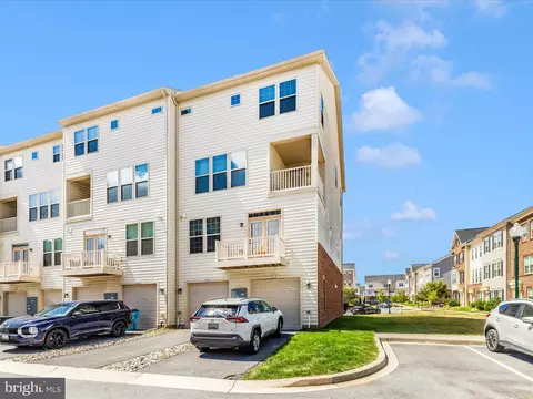 Exterior - 6020 Forum Sq, Frederick, MD 21703 photo 10 of 16