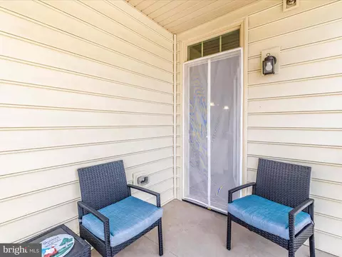 Exterior - 6020 Forum Sq, Frederick, MD 21703 photo 4 of 16