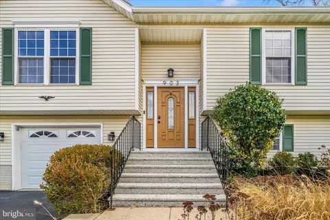 903 Winding Way, Mount Airy, MD 21771