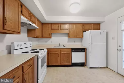 Kitchen - 8026 Waterview Ct, Frederick, MD 21701 photo 1 of 2