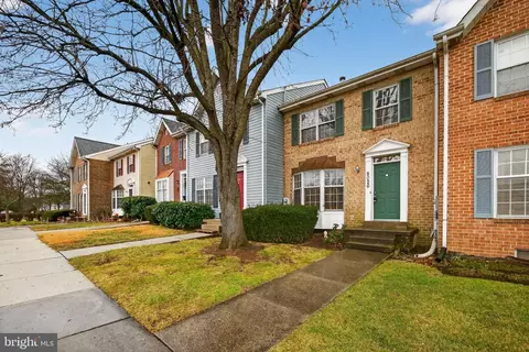 Exterior - 8026 Waterview Ct, Frederick, MD 21701 photo 2 of 3