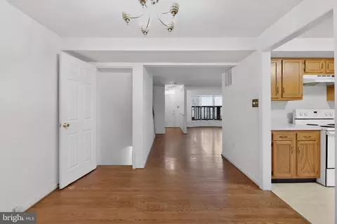 Entry Way - 8026 Waterview Ct, Frederick, MD 21701 photo 2 of 2