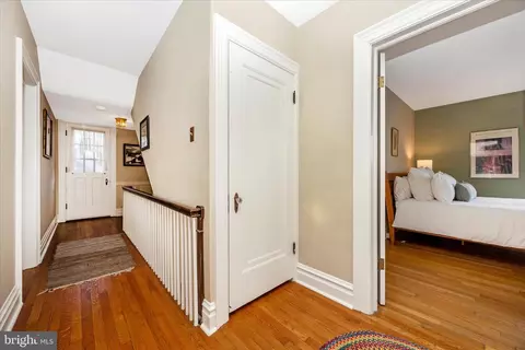 Entry Way - 328 Lindbergh Ave, Frederick, MD 21701 photo 5 of 6