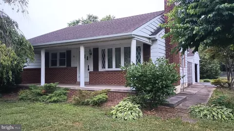 4 Mountain View Pl, Thurmont, MD 21788