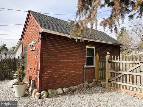 Exterior - 605 Fairview Ave, Frederick, MD 21701 photo 9 of 12