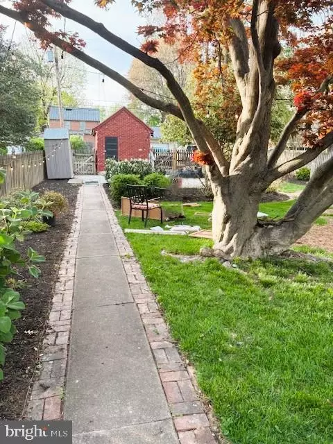 Exterior - 605 Fairview Ave, Frederick, MD 21701 photo 4 of 12