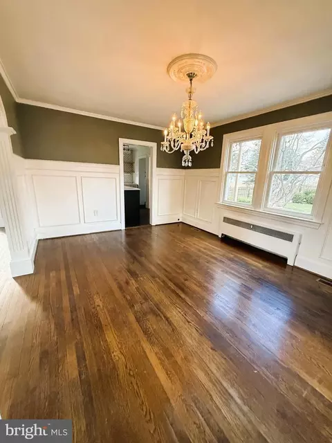 Dining - 605 Fairview Ave, Frederick, MD 21701 photo 1 of 1