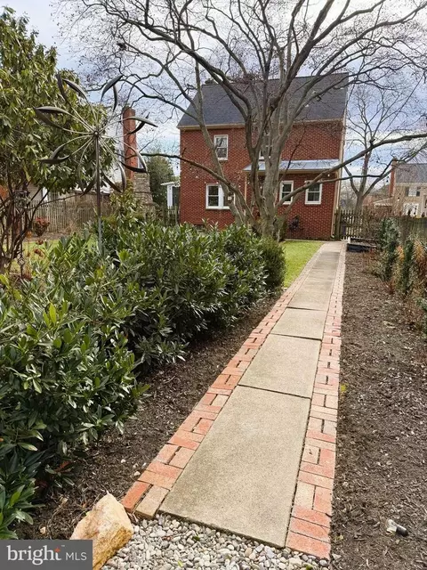 Exterior - 605 Fairview Ave, Frederick, MD 21701 photo 6 of 12