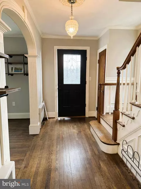 Entry Way - 605 Fairview Ave, Frederick, MD 21701 photo 1 of 5