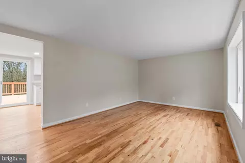 Living - 6411 Fulmer Rd, Frederick, MD 21703 photo 2 of 3