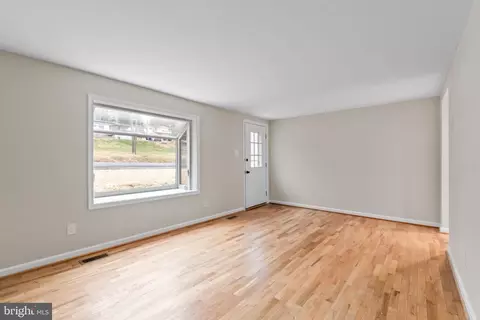 Living - 6411 Fulmer Rd, Frederick, MD 21703 photo 3 of 3