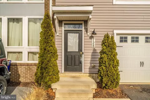 728 7 Tatum Ct, Frederick, MD 21702 photo 4