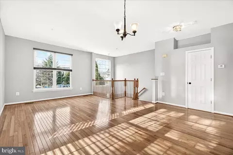 Living - 1944 Crossing Stone Ct, Frederick, MD 21702 photo 2 of 4