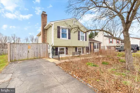 Exterior - 1489 Eden Dr, Frederick, MD 21701 photo 2 of 7