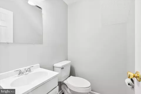 Bath - 1489 Eden Dr, Frederick, MD 21701 photo 2 of 2