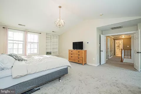 Bedroom - 9507 Ashbury Pl, Frederick, MD 21701 photo 3 of 11