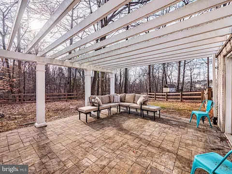 Exterior - 9507 Ashbury Pl, Frederick, MD 21701 photo 8 of 13