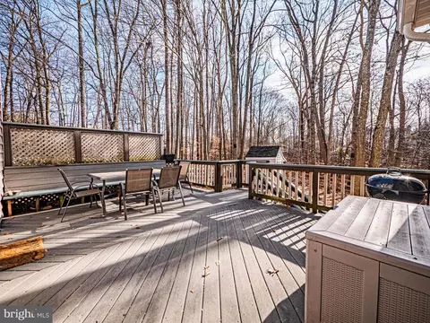 Exterior - 9507 Ashbury Pl, Frederick, MD 21701 photo 4 of 13