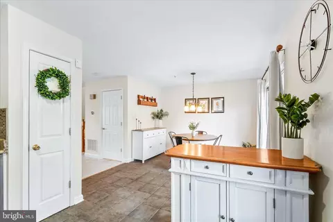 Entry Way - 6123 Baldridge Ter, Frederick, MD 21701 photo 1 of 2