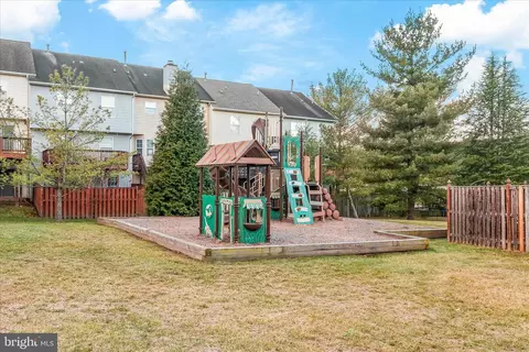 Exterior - 6123 Baldridge Ter, Frederick, MD 21701 photo 4 of 5