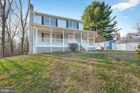 6918 Woodville Rd, Mount Airy, MD 21771