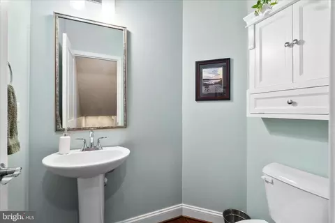 Entry Way - 1135 Holden Rd, Frederick, MD 21701 photo 9 of 12