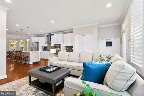 Entry Way - 1135 Holden Rd, Frederick, MD 21701 photo 5 of 12