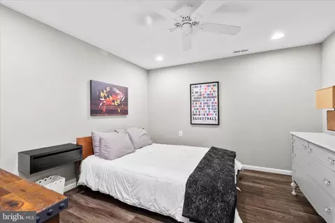 Bedroom - 1135 Holden Rd, Frederick, MD 21701 photo 6 of 7