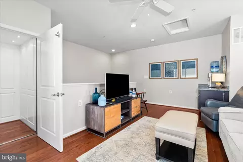Entry Way - 1135 Holden Rd, Frederick, MD 21701 photo 11 of 12