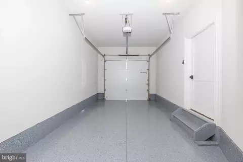 Entry Way - 418 N Maxwell Ave, Frederick, MD 21701 photo 4 of 13