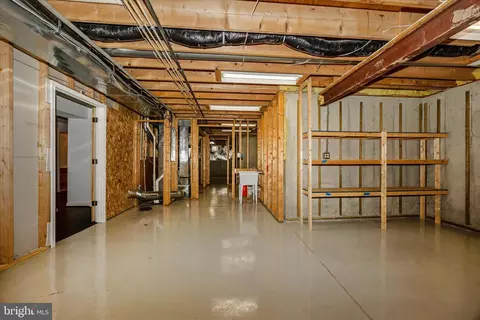 Entry Way - 828 Geronimo Dr, Frederick, MD 21701 photo 4 of 5