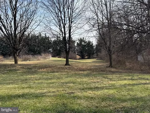 Exterior - 828 Geronimo Dr, Frederick, MD 21701 photo 8 of 15